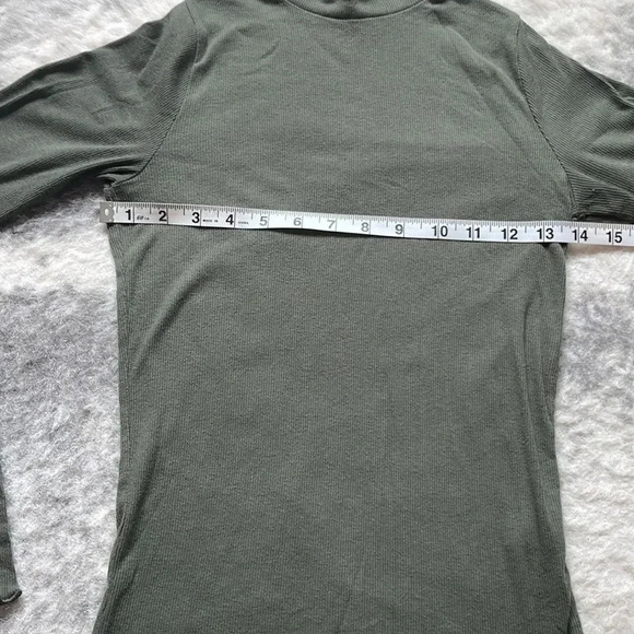 🔥4/$20 Hollister  Ruffle Turtleneck - Picture 6 of 12